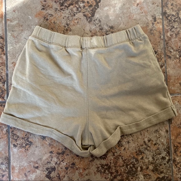 Shorts - Picture 2 of 2